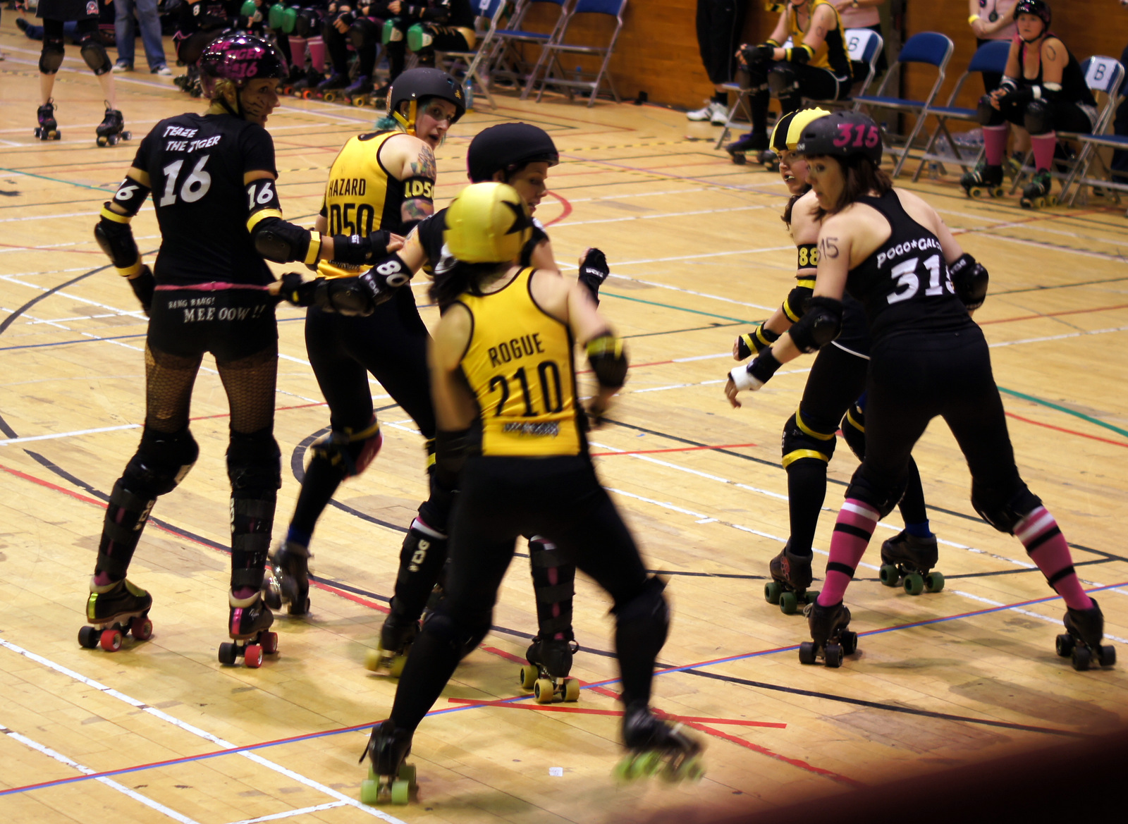 Chemkill Hazard (and others) looking out for Rogue Runner during Chaos on The Clyde.